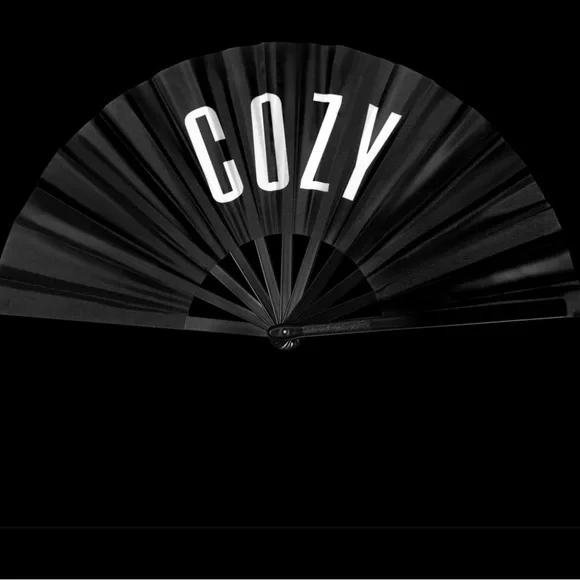 Beyonce Renaissance Movie Merchandise COZY Fan 2023 - Picture 2 of 7